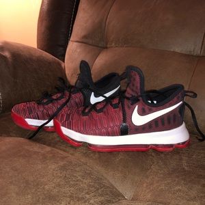 Used 5.5Y Boys KD shoes